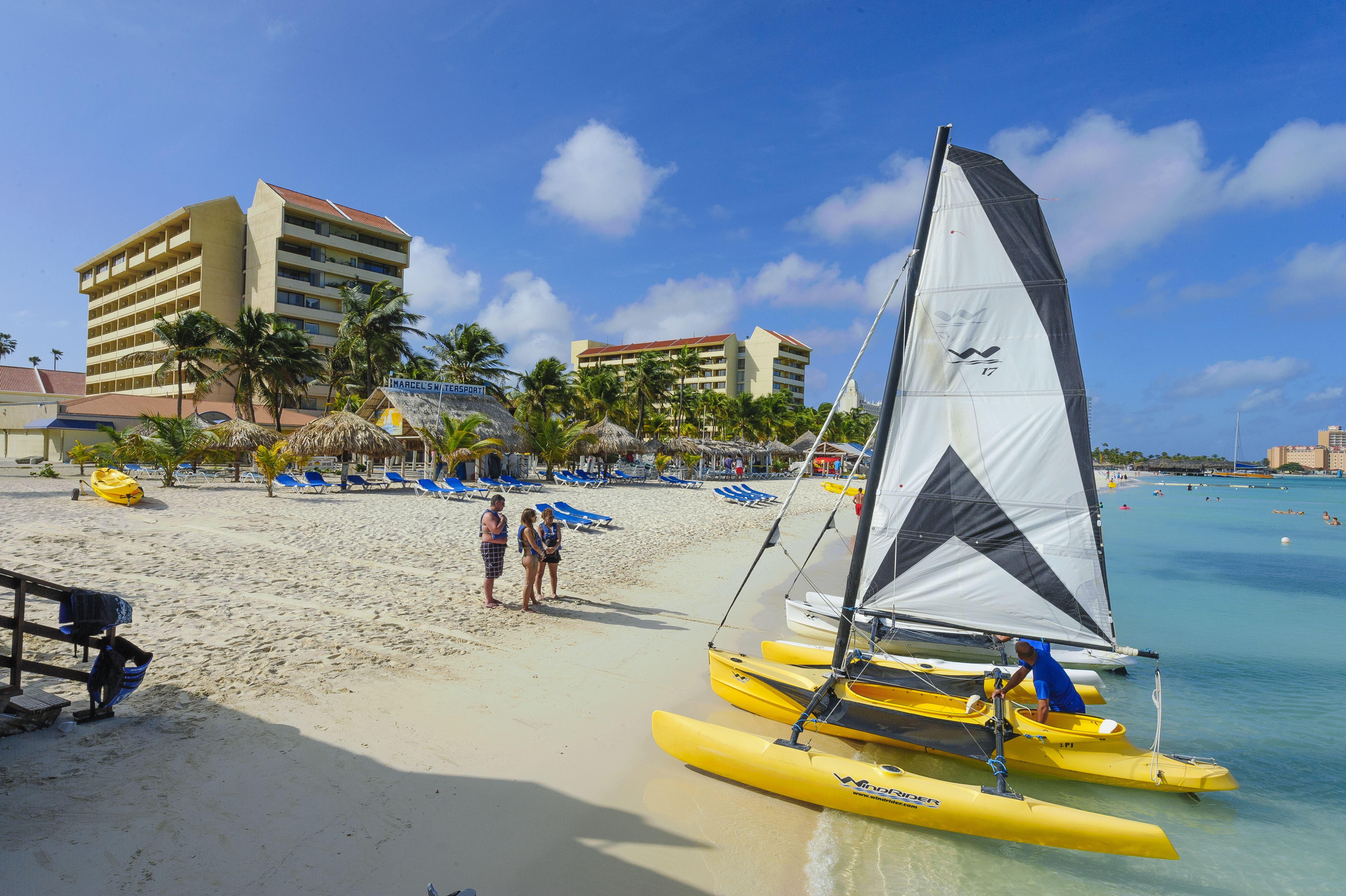 Barcelo Aruba Hotel Palm Beach Buitenkant foto